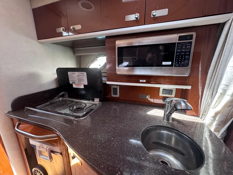 Slide: The Image of Sea Ray 330 Sundancer 2012 - 53