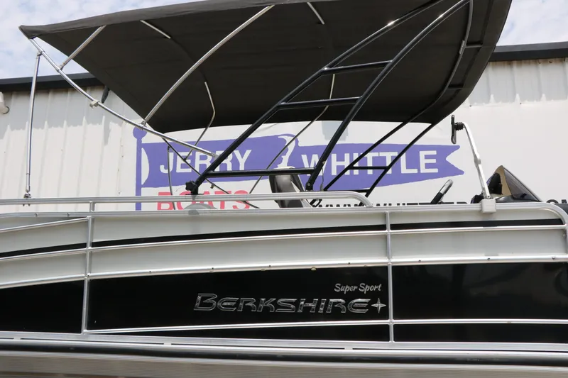 Slide: The Image of Berkshire 233 SL STS 2015 - 38