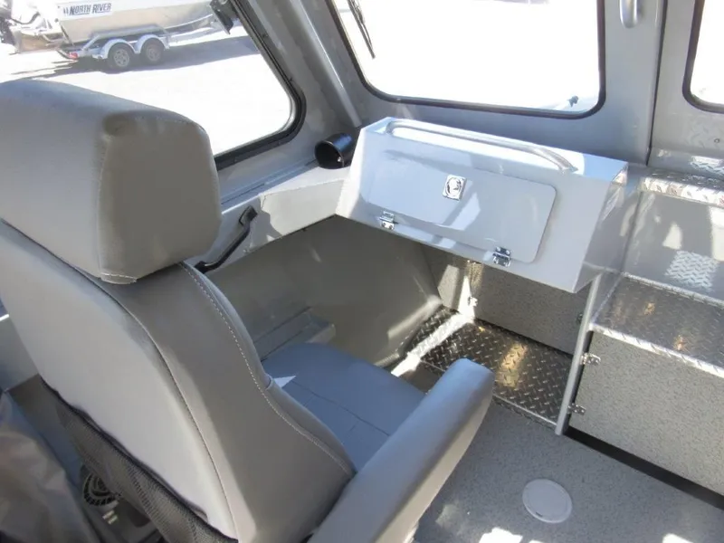 Slide: The Image of Hewescraft 240 Ocean Pro HT 2025 - 13