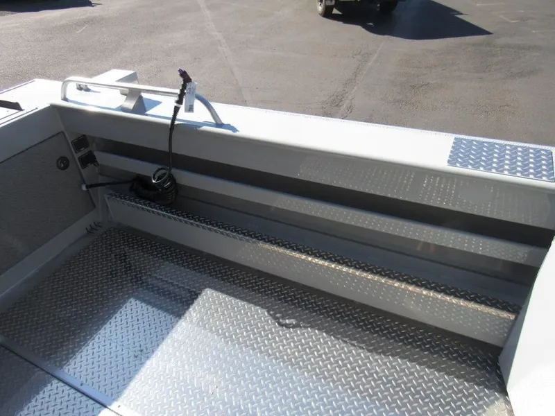 Slide: The Image of Hewescraft 240 Ocean Pro HT 2025 - 9