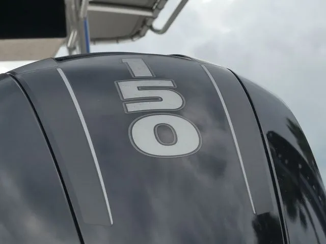 Slide: The Image of Mako 19 CPX 2019 - 9