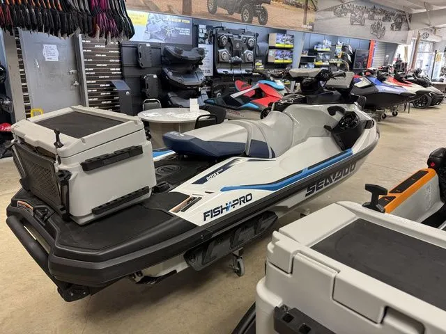 Slide: The Image of Sea-Doo FISH PRO 2025 - 7