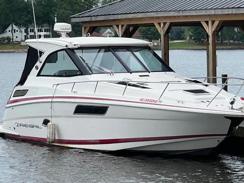 The Image of Regal 35 Sport Coupe 2019 - 0