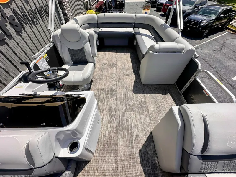 Slide: The Image of Godfrey Sweetwater 2386 2021 - 9