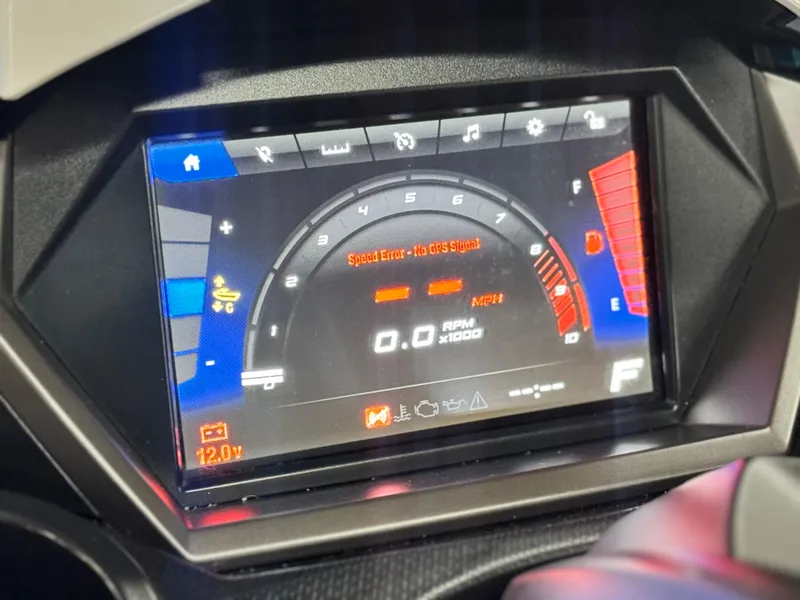 Slide: The Image of Dashboard display of a 2022 Yamaha WaveRunner FX SVHO showing speed error and no GPS signal. - 26