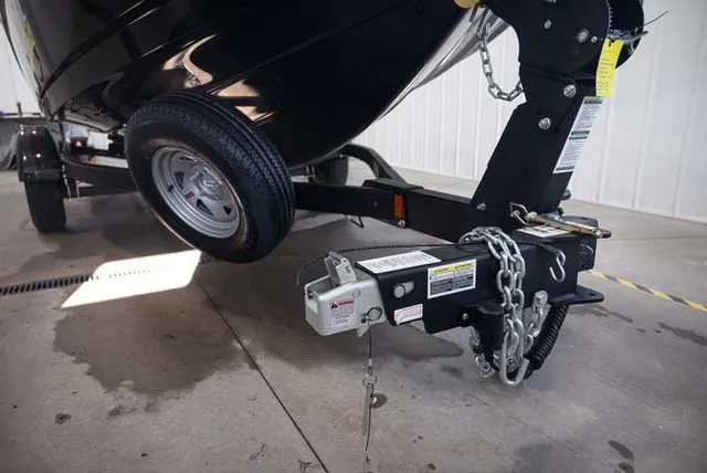 Slide: The Image of Yamaha 195S 2025 - 15