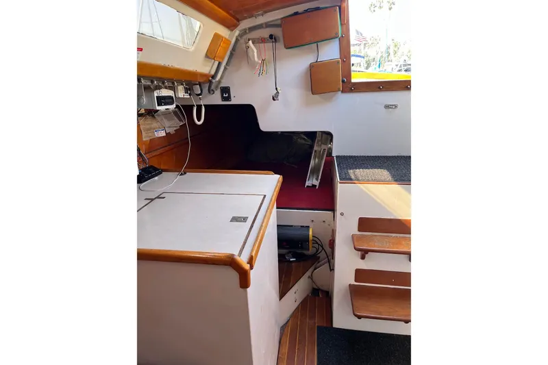 Slide: The Image of Quarter Berth / Chart Table - 12