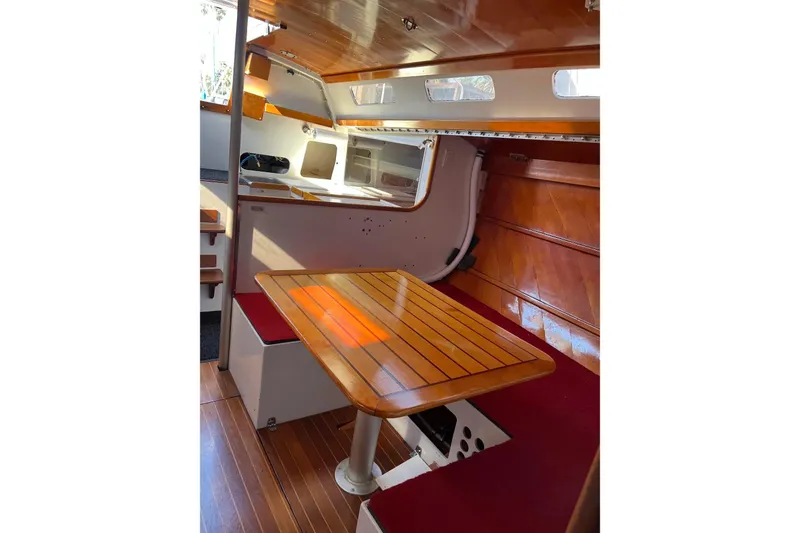 Slide: The Image of Dinette - 8