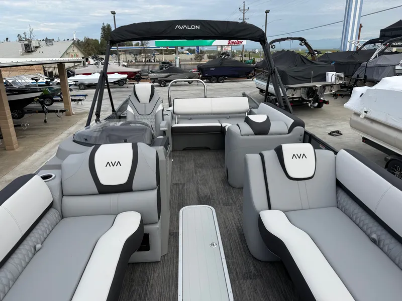 Slide: The Image of Avalon Catalina - 25 FT Versatile Rear Bench w/ 250HP Mercury Verado! 2025 - 10