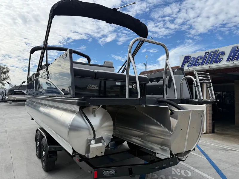 Slide: The Image of Avalon Catalina - 25 FT Versatile Rear Bench w/ 250HP Mercury Verado! 2025 - 3