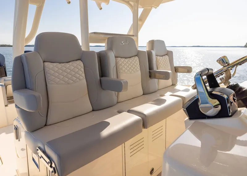 Slide: The Image of Scout 400 LXF 2026 - 23