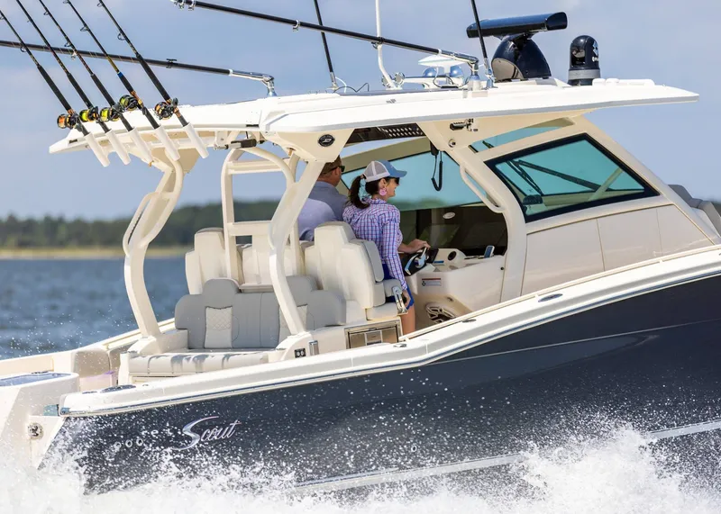 Slide: The Image of Scout 400 LXF 2026 - 3