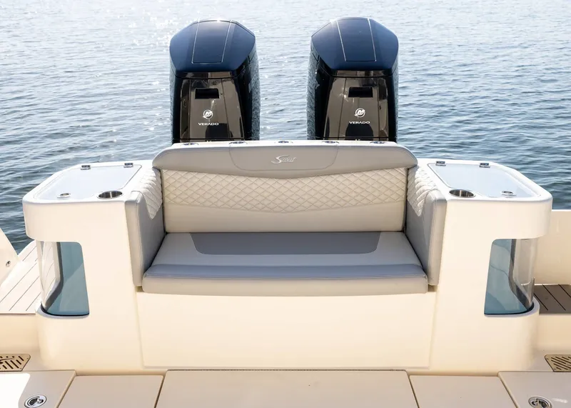 Slide: The Image of Scout 400 LXF 2026 - 31