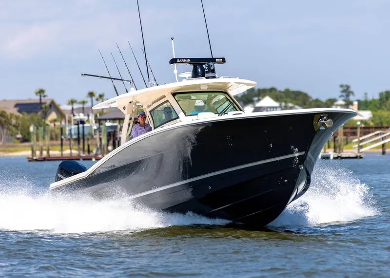 Slide: The Image of Scout 400 LXF 2026 - 4