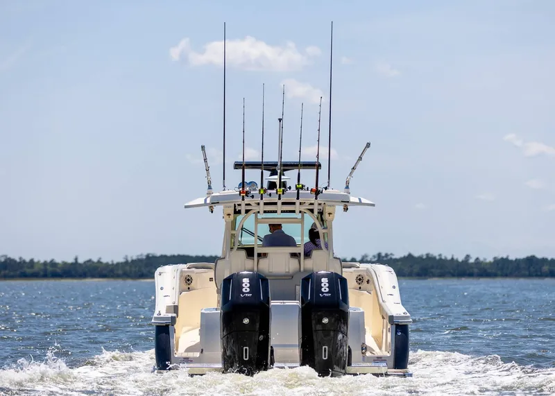 Slide: The Image of Scout 400 LXF 2026 - 5