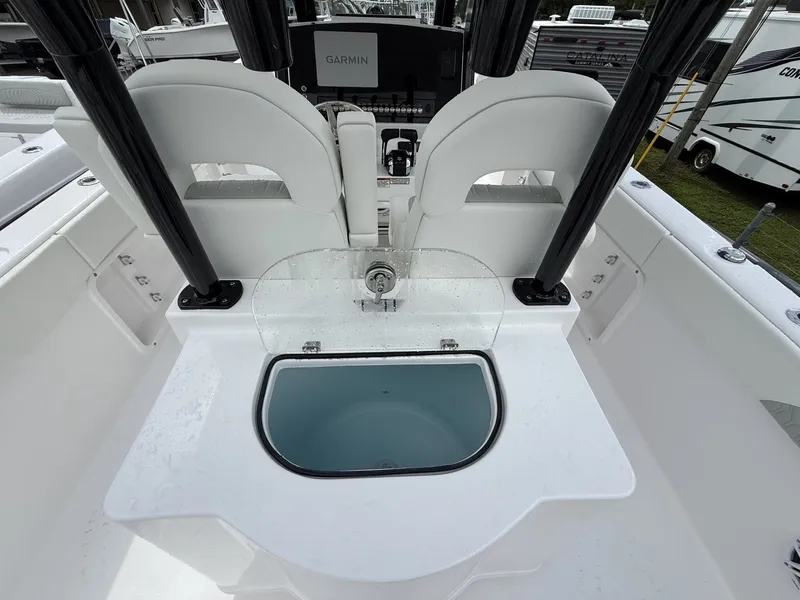 Slide: The Image of Twin Vee GFX2 280 GFX2 2026 - 18