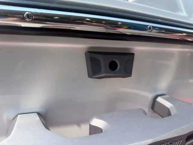 Slide: The Image of Malibu Wakesetter 23 LSV 2025 - 25