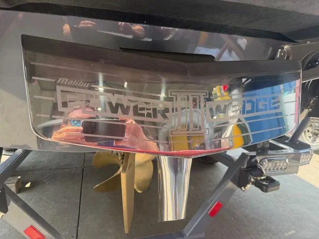 Slide: The Image of Malibu Wakesetter 23 LSV 2025 - 27