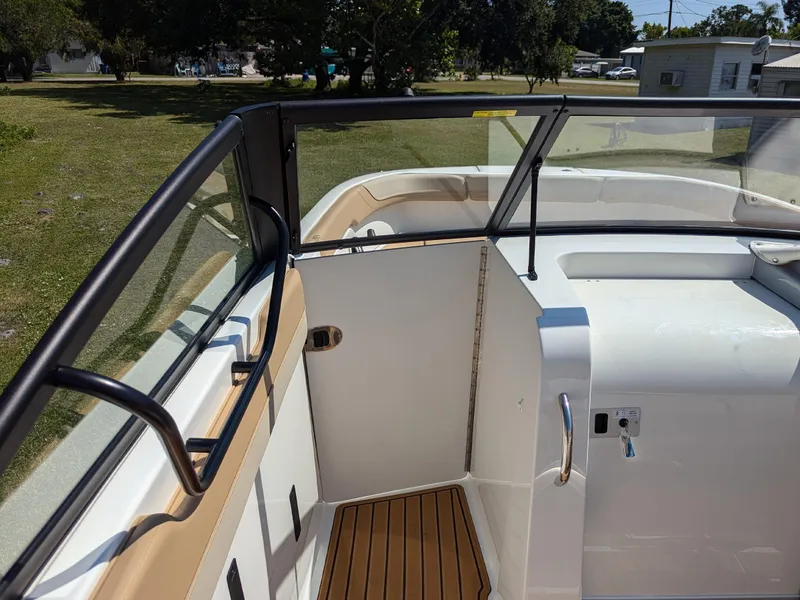 Slide: The Image of 2026 Bayliner Trophy T22SC boat interior with sleek design and modern features. - 17