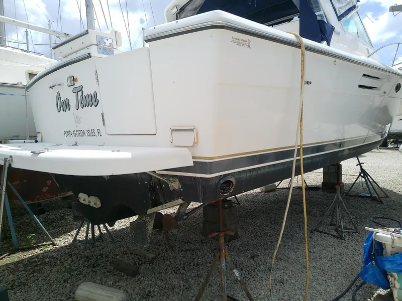 Slide: The Image of 2000 Tiara Yachts 3100 Open on stands, Punta Gorda Isles, FL. - 21