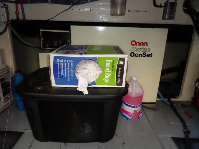 Slide: The Image of Hatteras 42 Convertible 1987 - 50