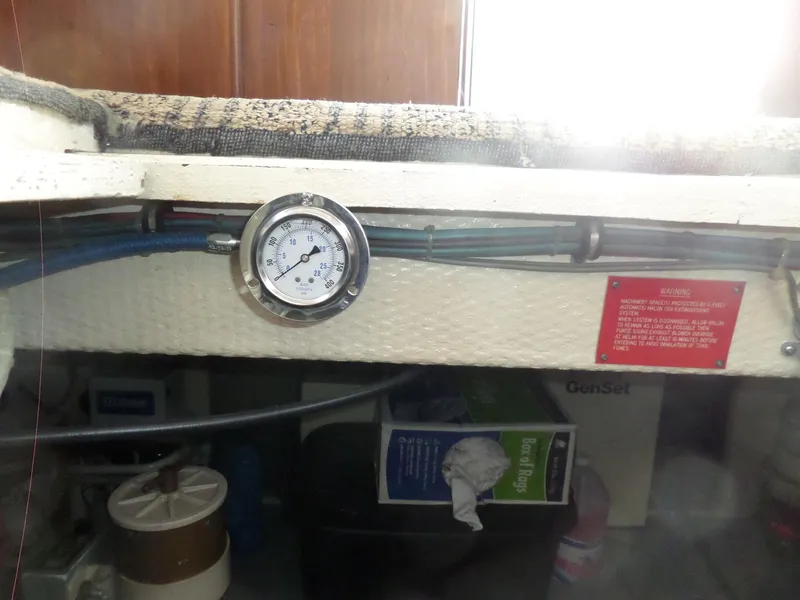 Slide: The Image of Hatteras 42 Convertible 1987 - 52