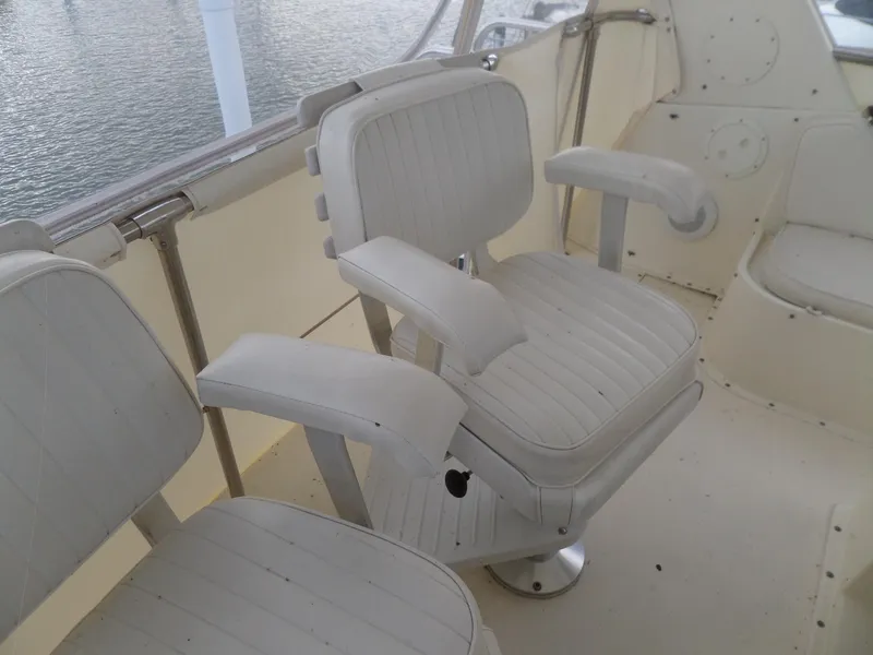 Slide: The Image of Hatteras 42 Convertible 1987 - 65