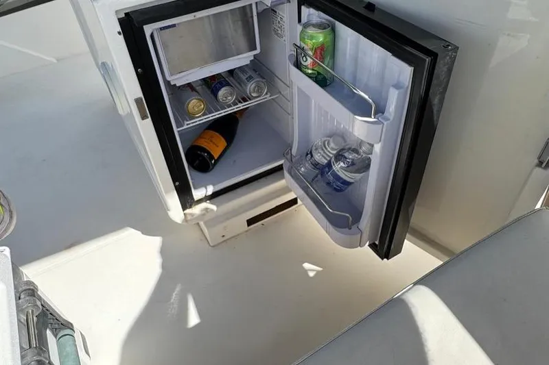 Slide: The Image of Fridge on flybridge - 23