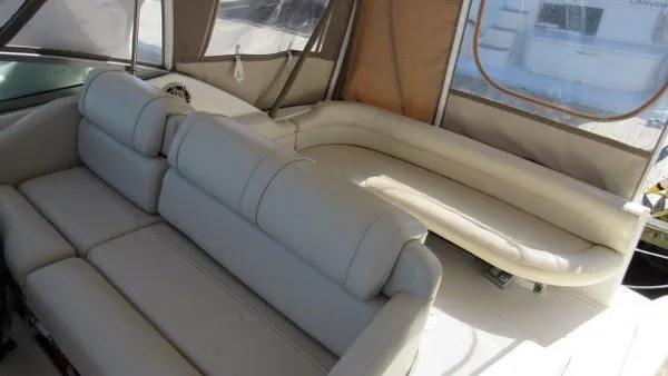 Slide: The Image of Cruisers Yachts 3175 Rogue 1995 - 16