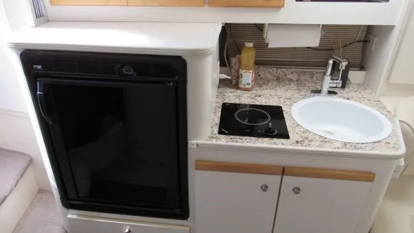 Slide: The Image of Cruisers Yachts 3175 Rogue 1995 - 9