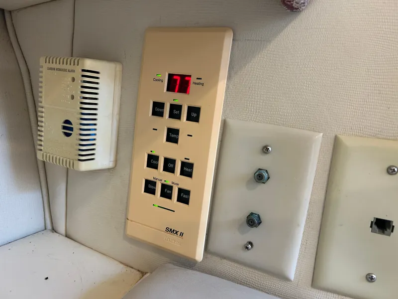 Slide: The Image of Wellcraft 330 Coastal 1999 - 58