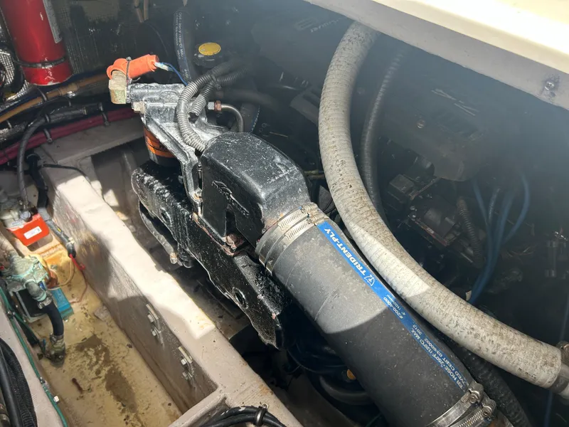 Slide: The Image of Wellcraft 330 Coastal 1999 - 68