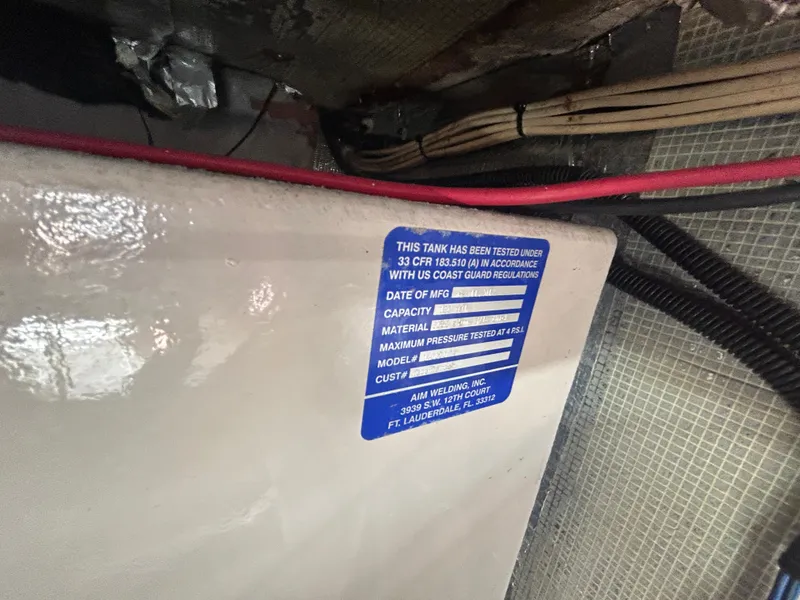 Slide: The Image of Wellcraft 330 Coastal 1999 - 79