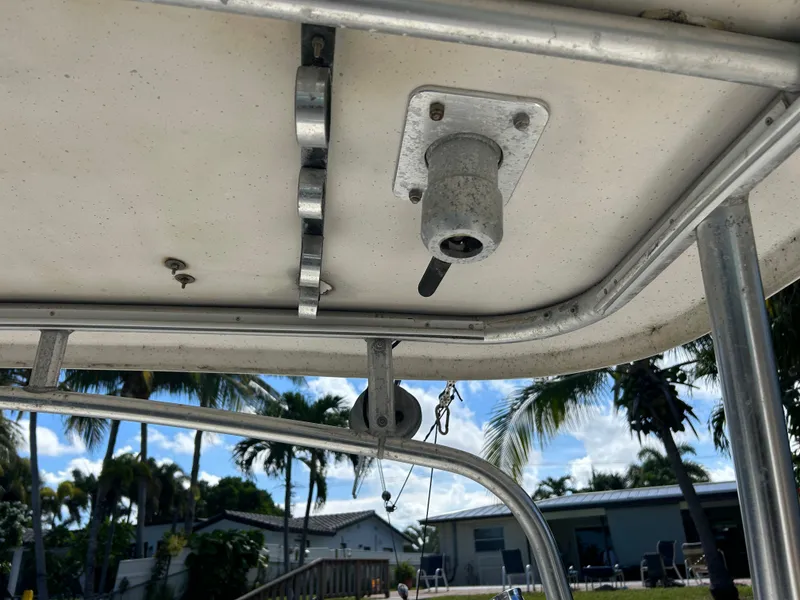 Slide: The Image of Wellcraft 330 Coastal 1999 - 95