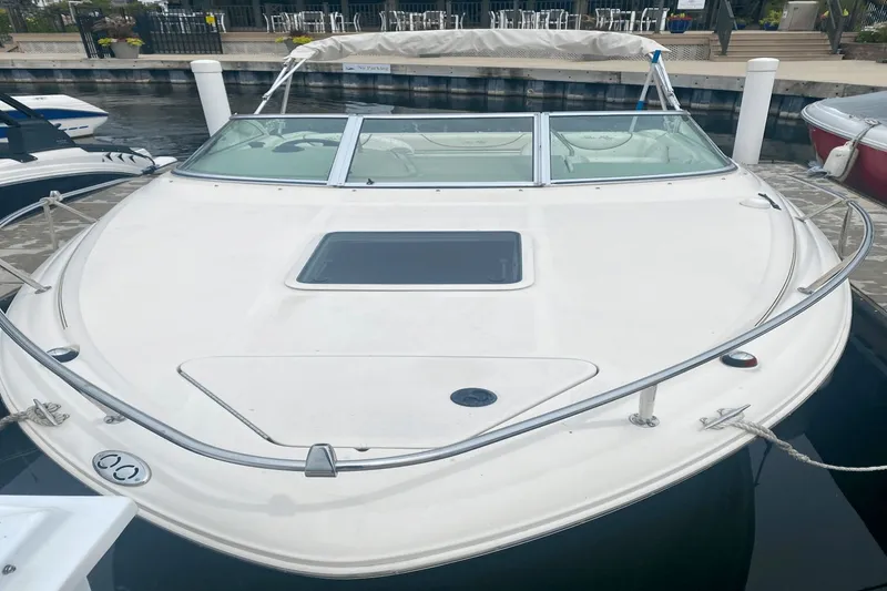 Slide: The Image of Sea Ray 225 Weekender 2004 - 2