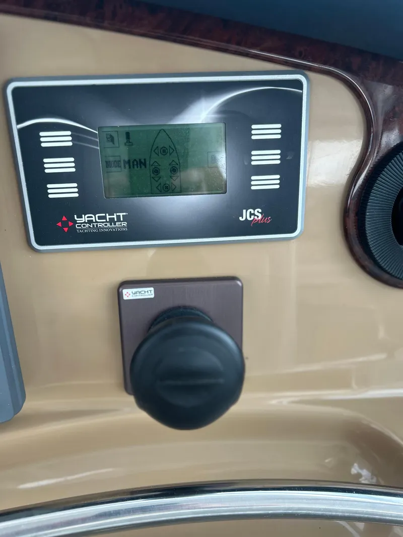 Slide: The Image of Carver Yachts 466 Motor Yacht 2003 - 66