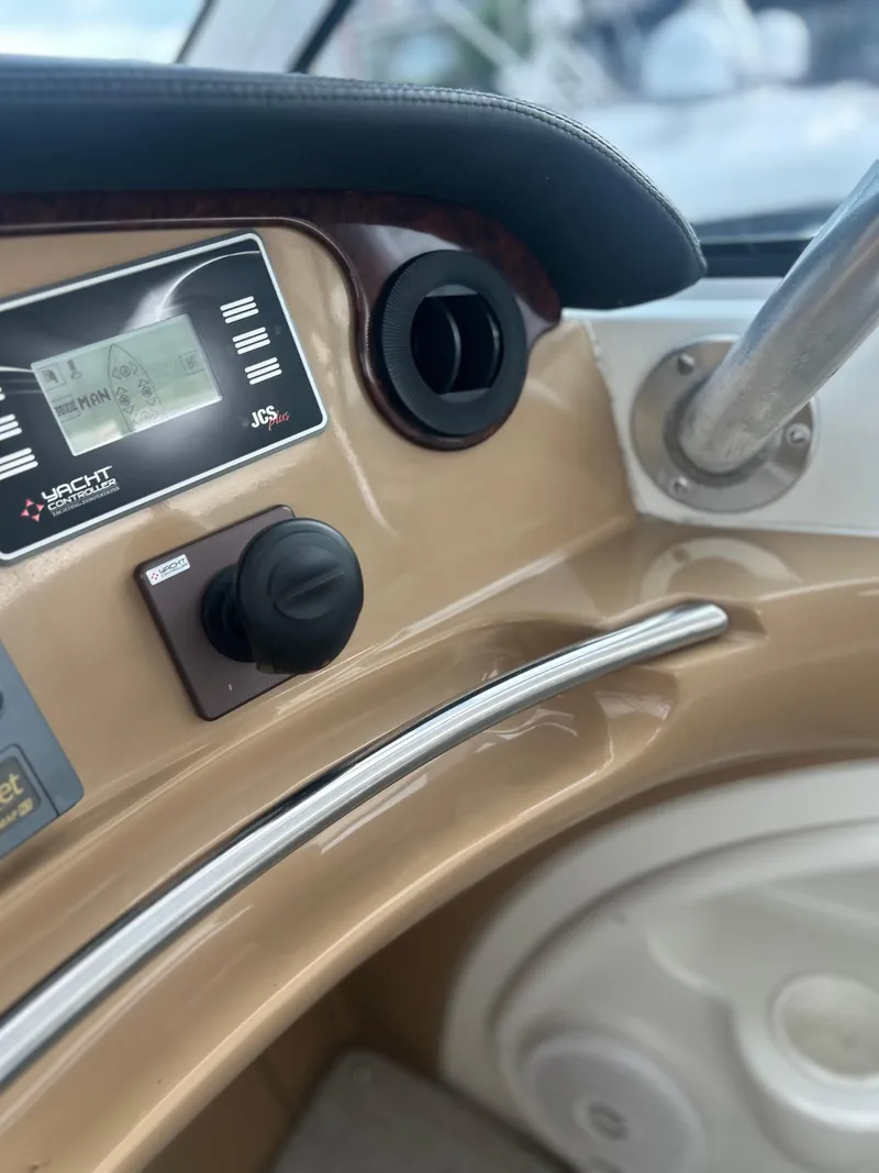 Slide: The Image of Carver Yachts 466 Motor Yacht 2003 - 77