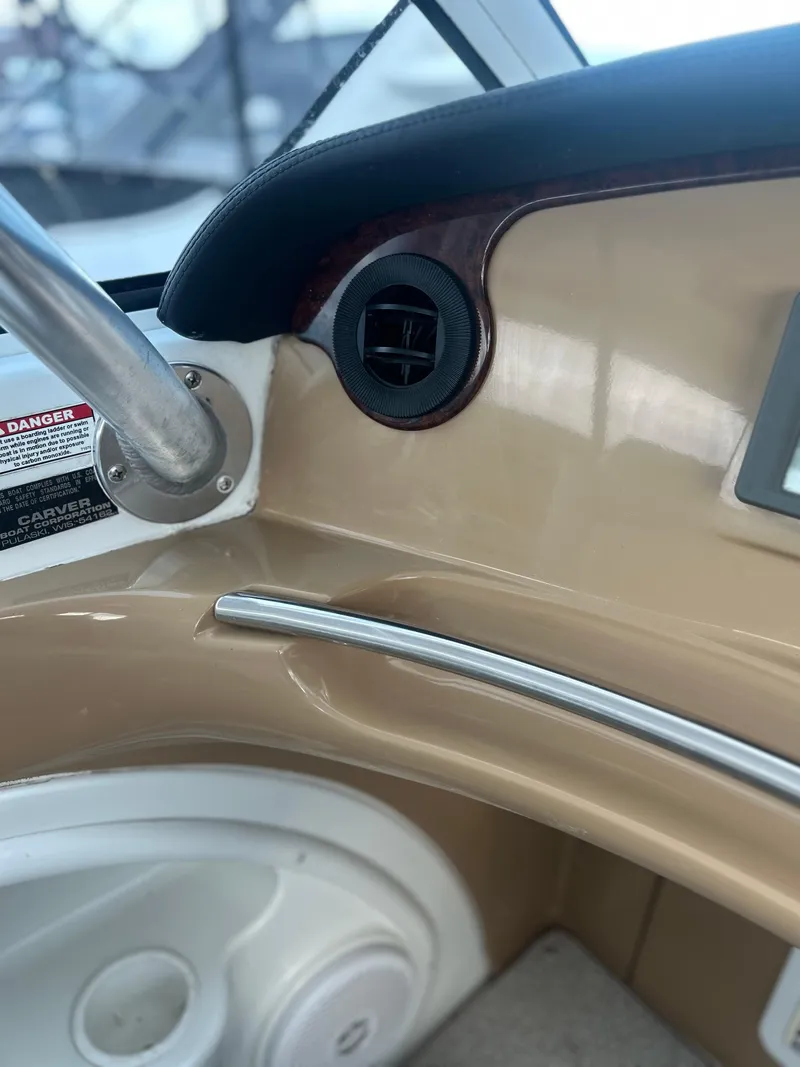 Slide: The Image of Carver Yachts 466 Motor Yacht 2003 - 79