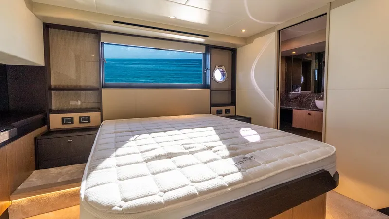 Slide: The Image of Absolute 60 Fly 2026 - 60