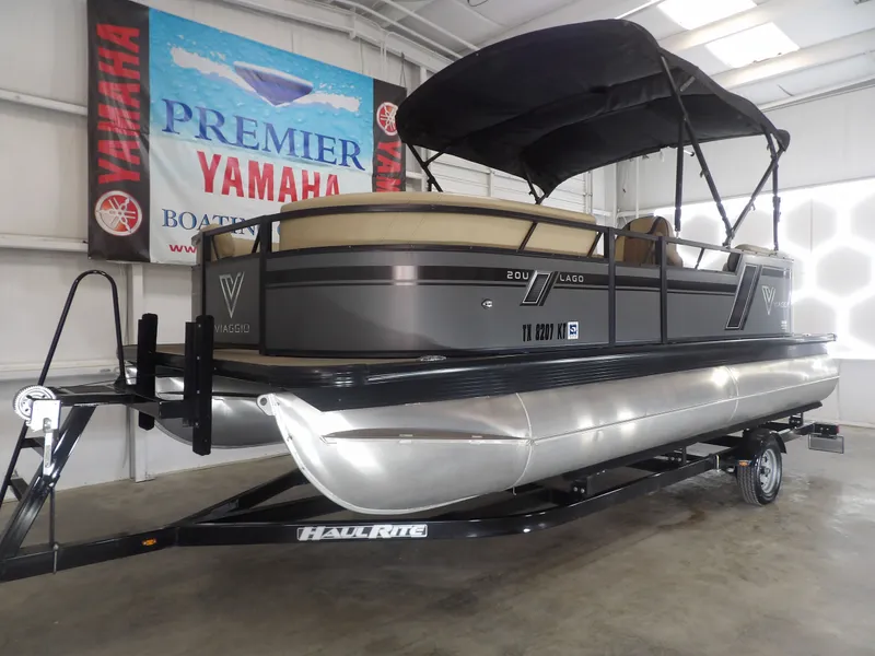 Slide: The Image of Viaggio Lago 20U 2022 - 3