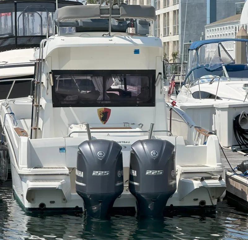 Slide: The Image of Beneteau Barracuda 9 Fly 2012 with twin Yamaha 225 engines docked at marina. - 4