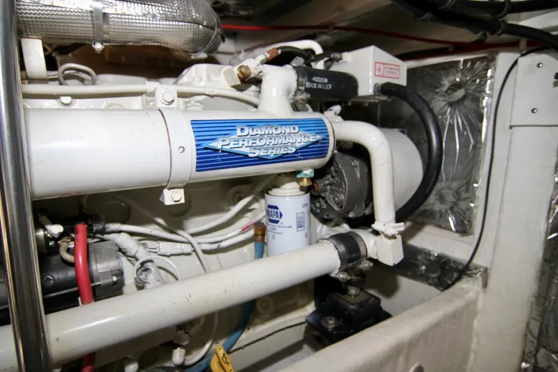 Slide: The Image of Bayliner 3988 Motoryacht 2002 - 77