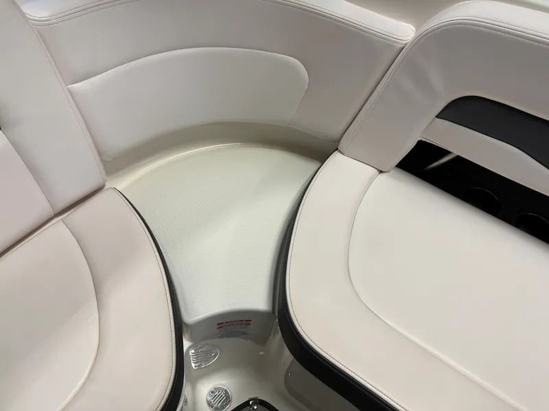 Slide: The Image of Chaparral 246 2019 - 26
