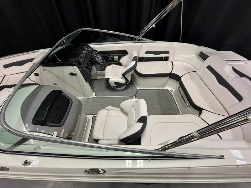Slide: The Image of Chaparral 246 2019 - 5
