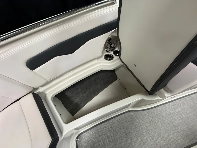 Slide: The Image of Chaparral 246 2019 - 60