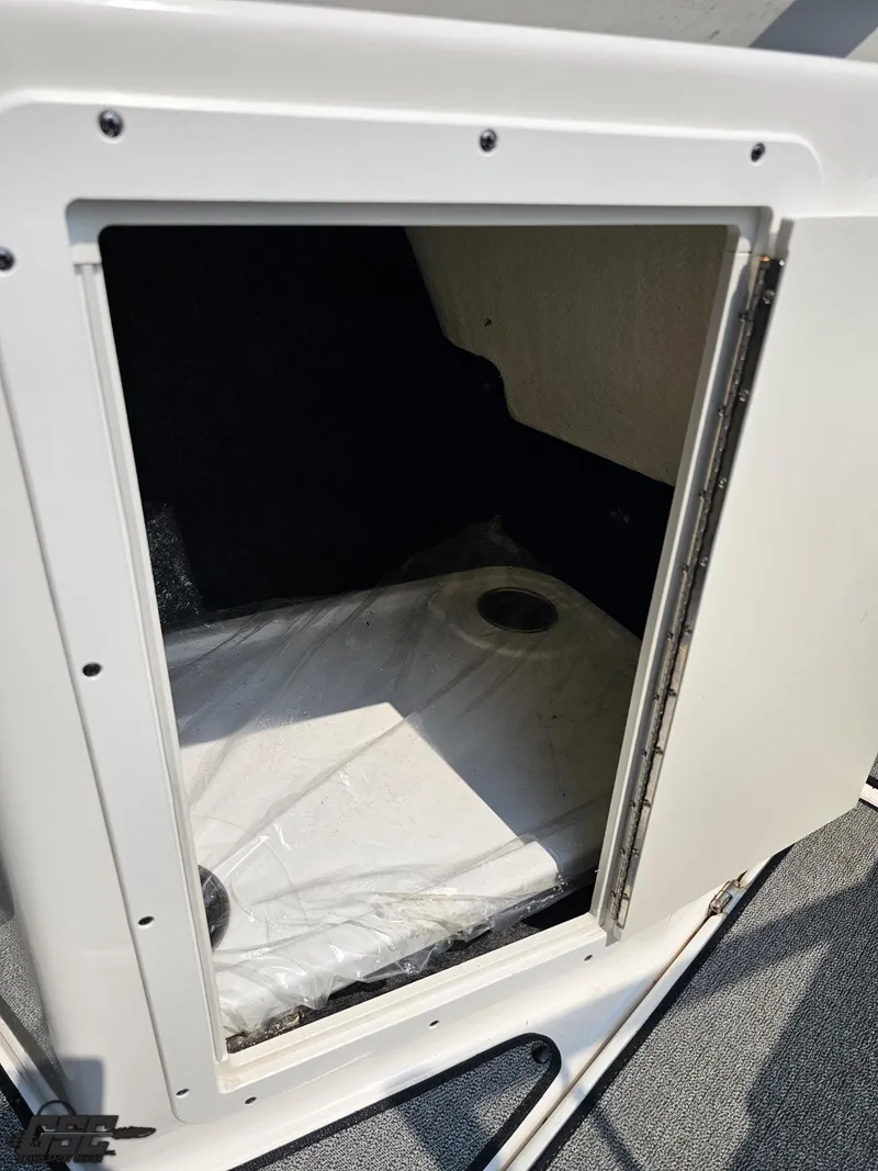 Slide: The Image of Yamaha AR195 2019 - 50