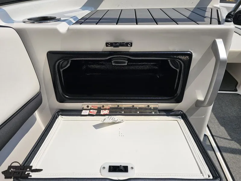 Slide: The Image of Yamaha AR195 2019 - 51