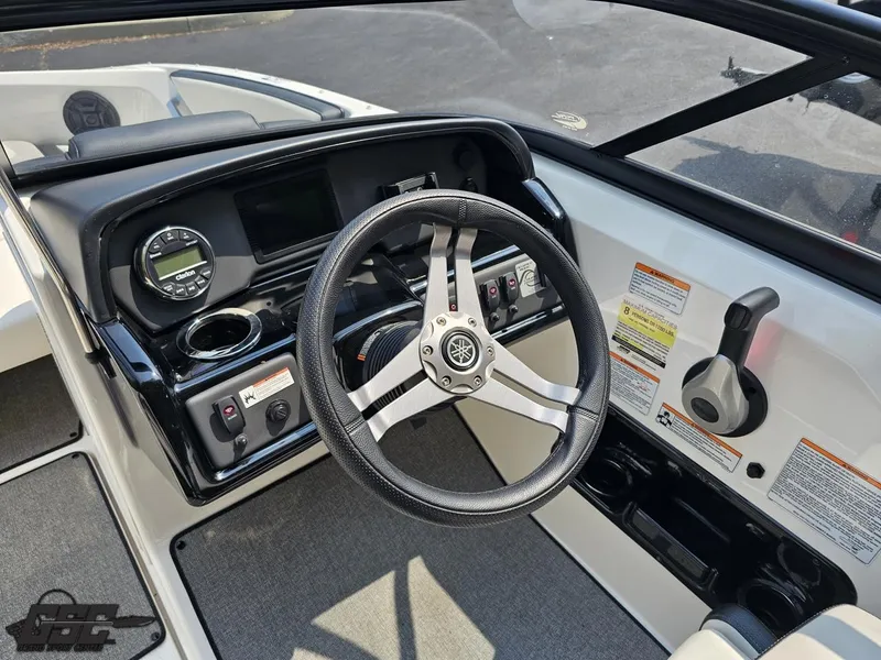 Slide: The Image of Yamaha AR195 2019 - 56