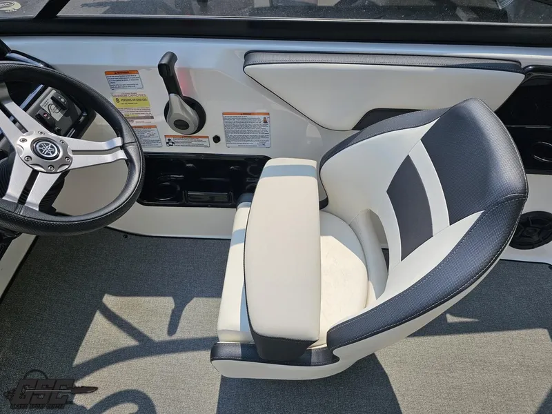 Slide: The Image of Yamaha AR195 2019 - 58