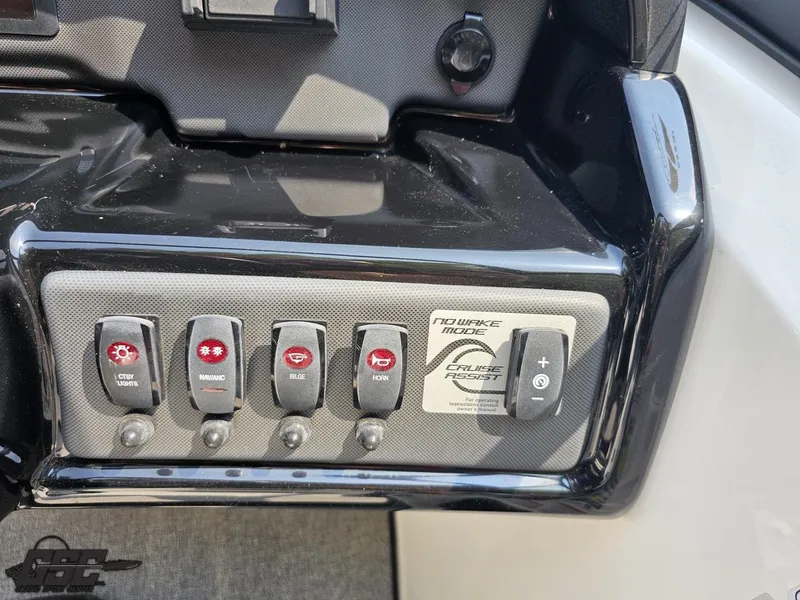 Slide: The Image of Yamaha AR195 2019 - 62